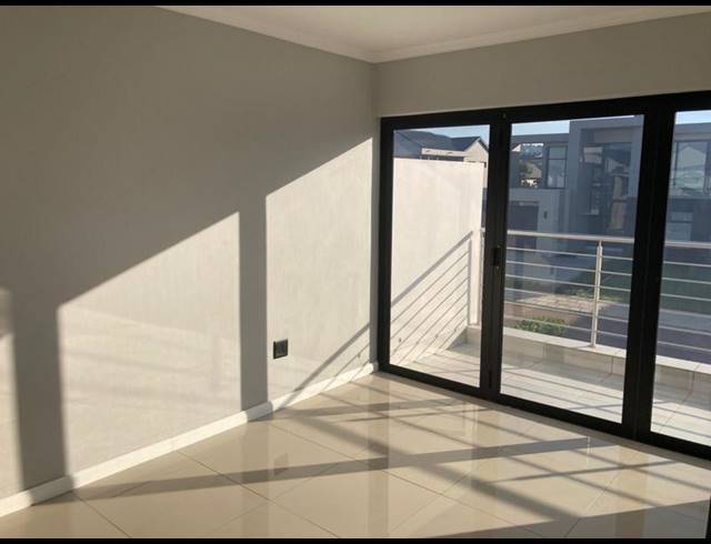 4 BEDROOM HOUSE FOR SALE IN SIX FOUNTAINS RESIDENTIAL ESTATE